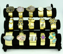 Load image into Gallery viewer, BRAZALETES, ANILLOS , DIJES UNICOS DISEÑOS PIEDRA NATURAL.