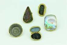 Load image into Gallery viewer, BRAZALETES, ANILLOS , DIJES UNICOS DISEÑOS PIEDRA NATURAL.