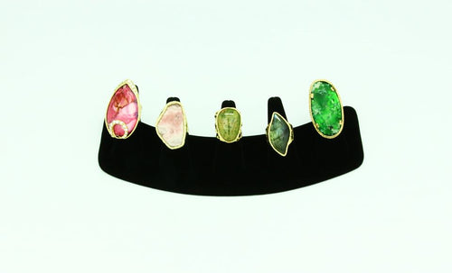 BRAZALETES, ANILLOS , DIJES UNICOS DISEÑOS PIEDRA NATURAL.